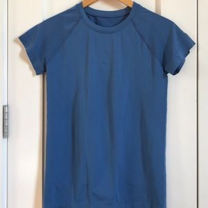 Oiselle Wazelle Short Sleeve in Brilliant Blue